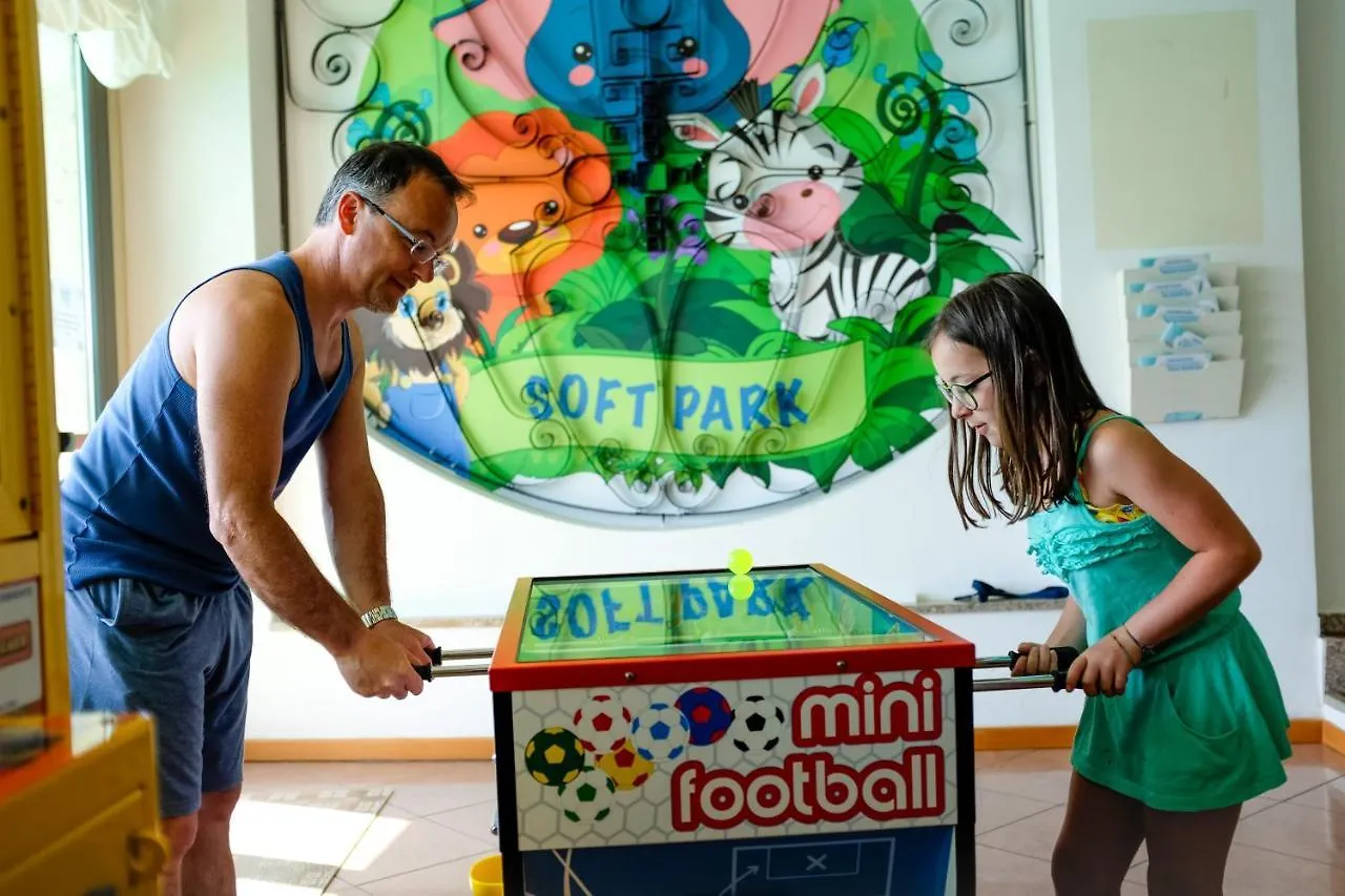 Fabilia Family Hotel Milano Marittima 4*,  Italia